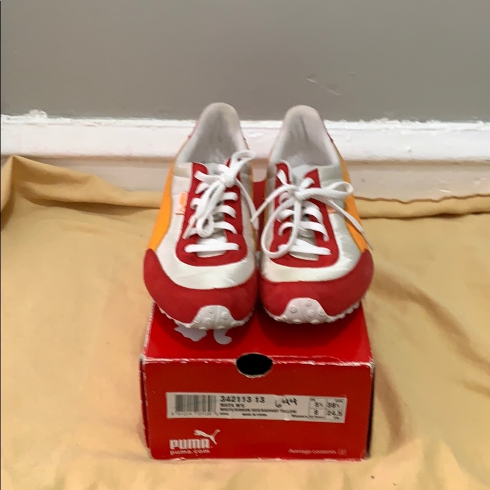 Sneakers